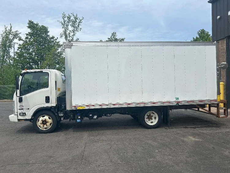 2022 Isuzu NQR in Liverpool, NY — photo 4