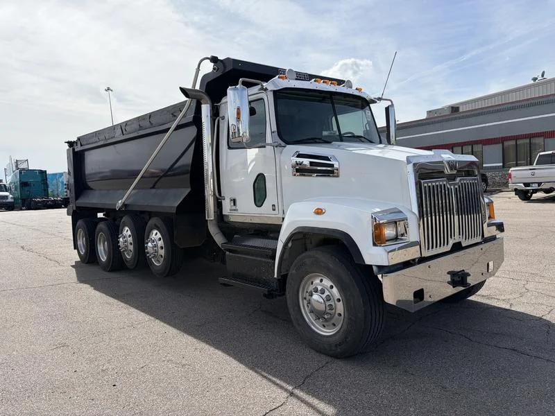 2019 Western Star 4700 - image 8