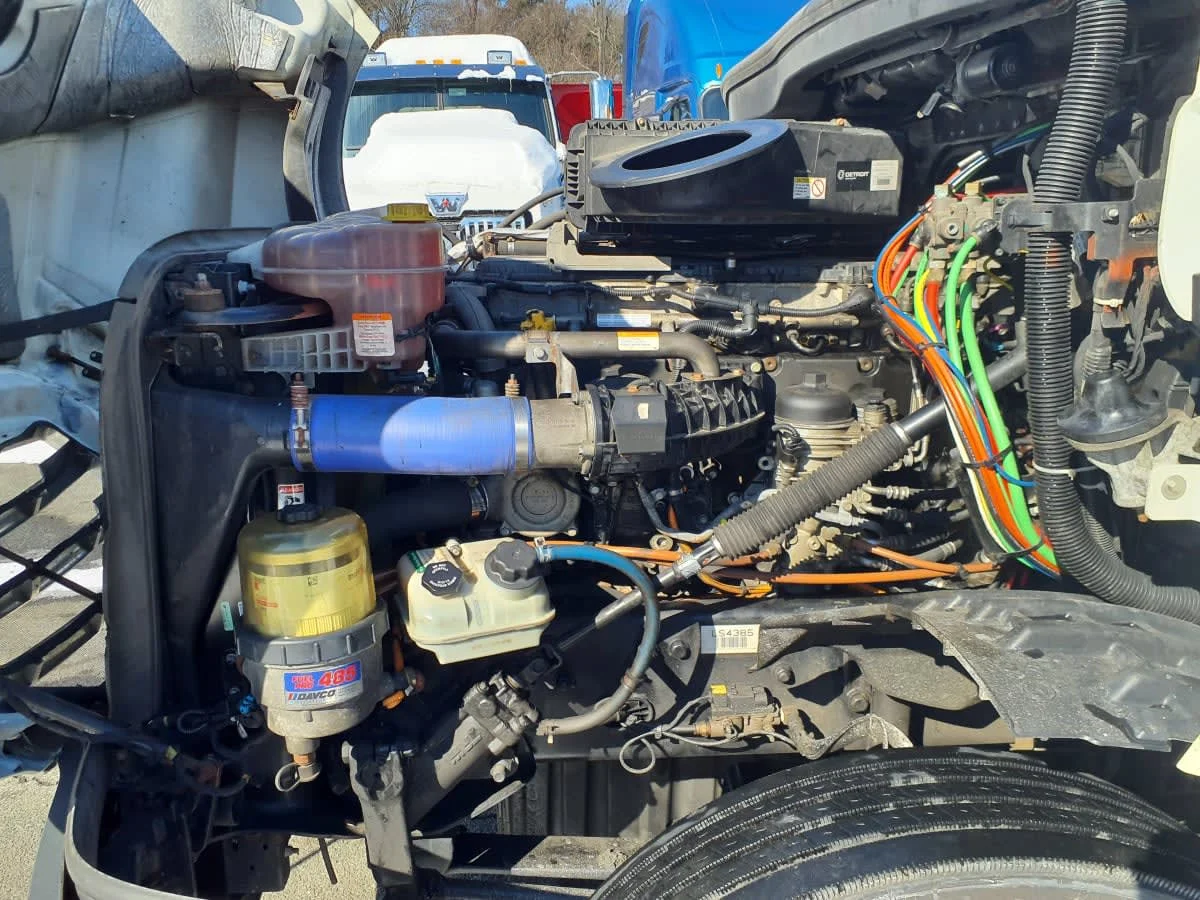2020 Freightliner Cascadia in Springfield, MA — photo 8