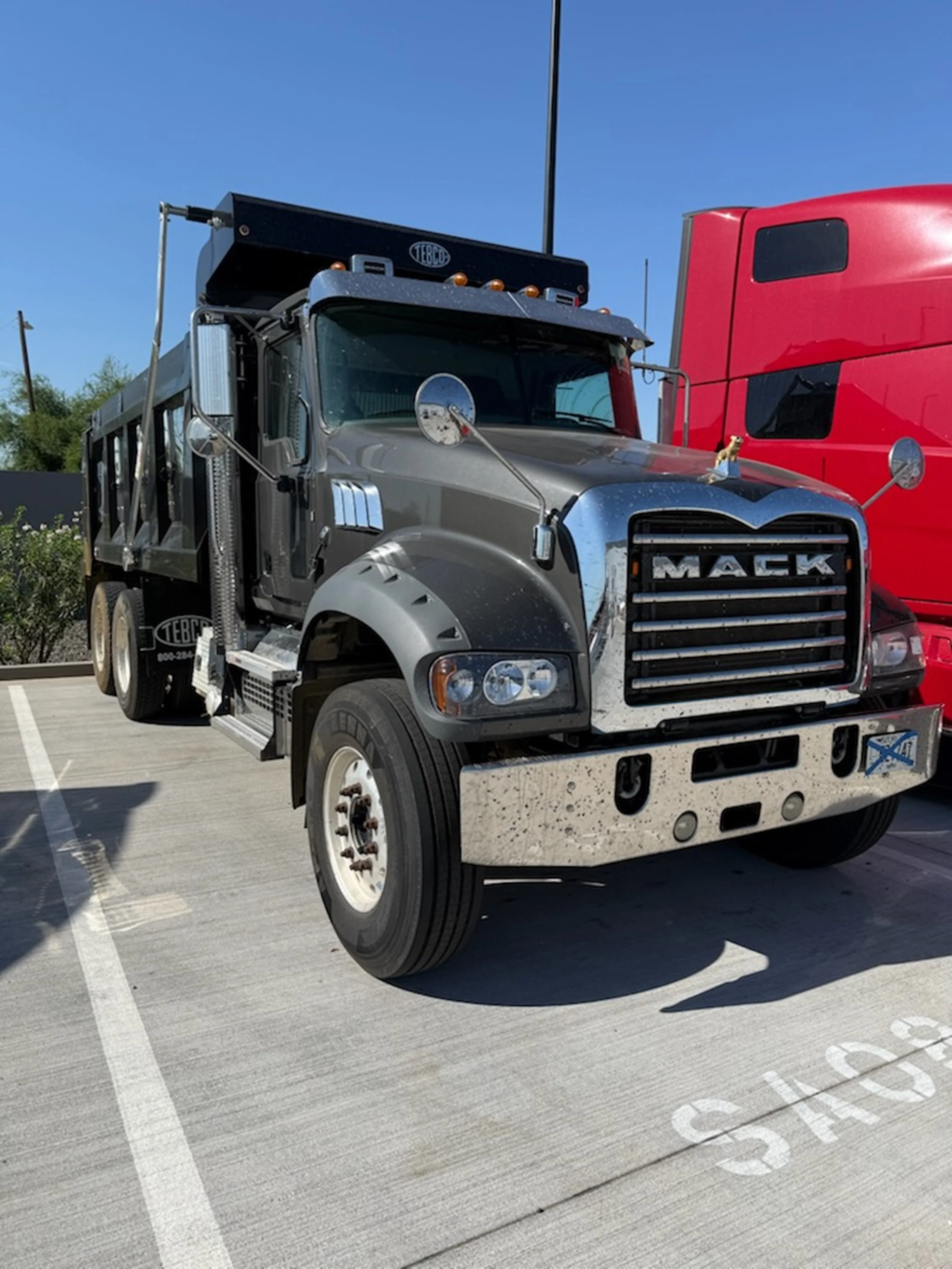 2023 Mack Granite