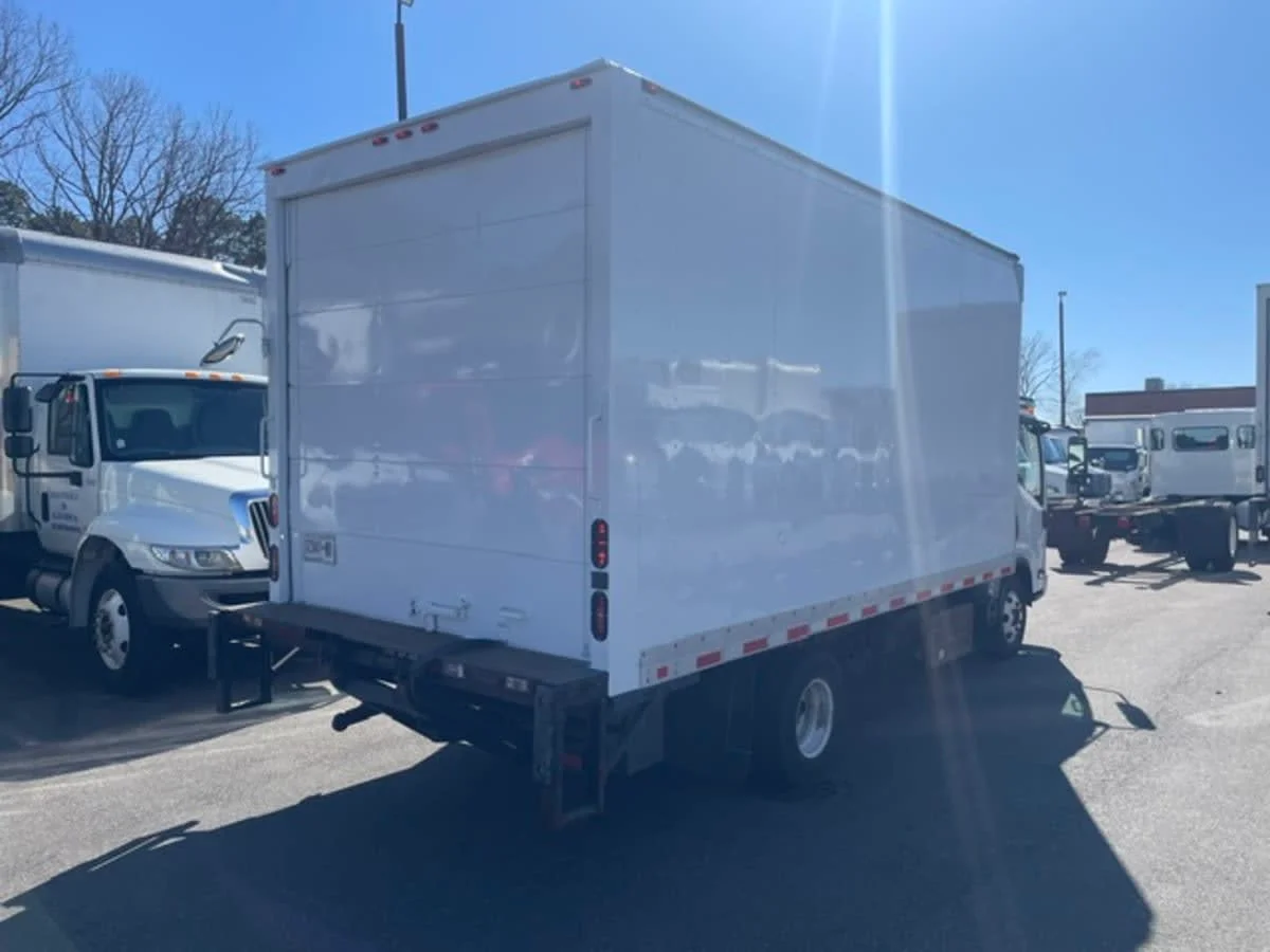 2018 Isuzu NPR - image 4