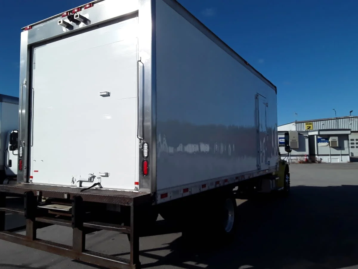 2018 Freightliner M2 106 in Salisbury, MA — photo 4