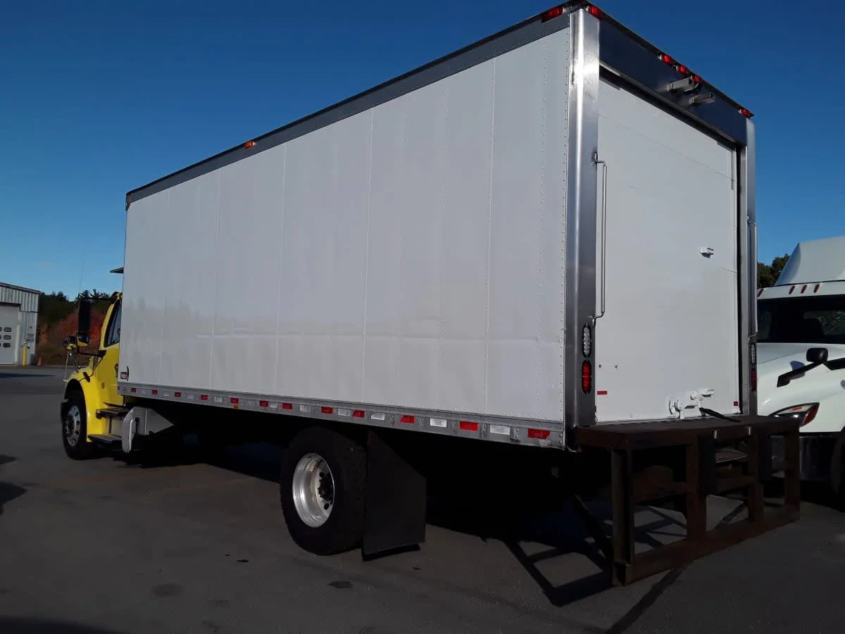 2018 Freightliner M2 106 in Salisbury, MA — photo 6