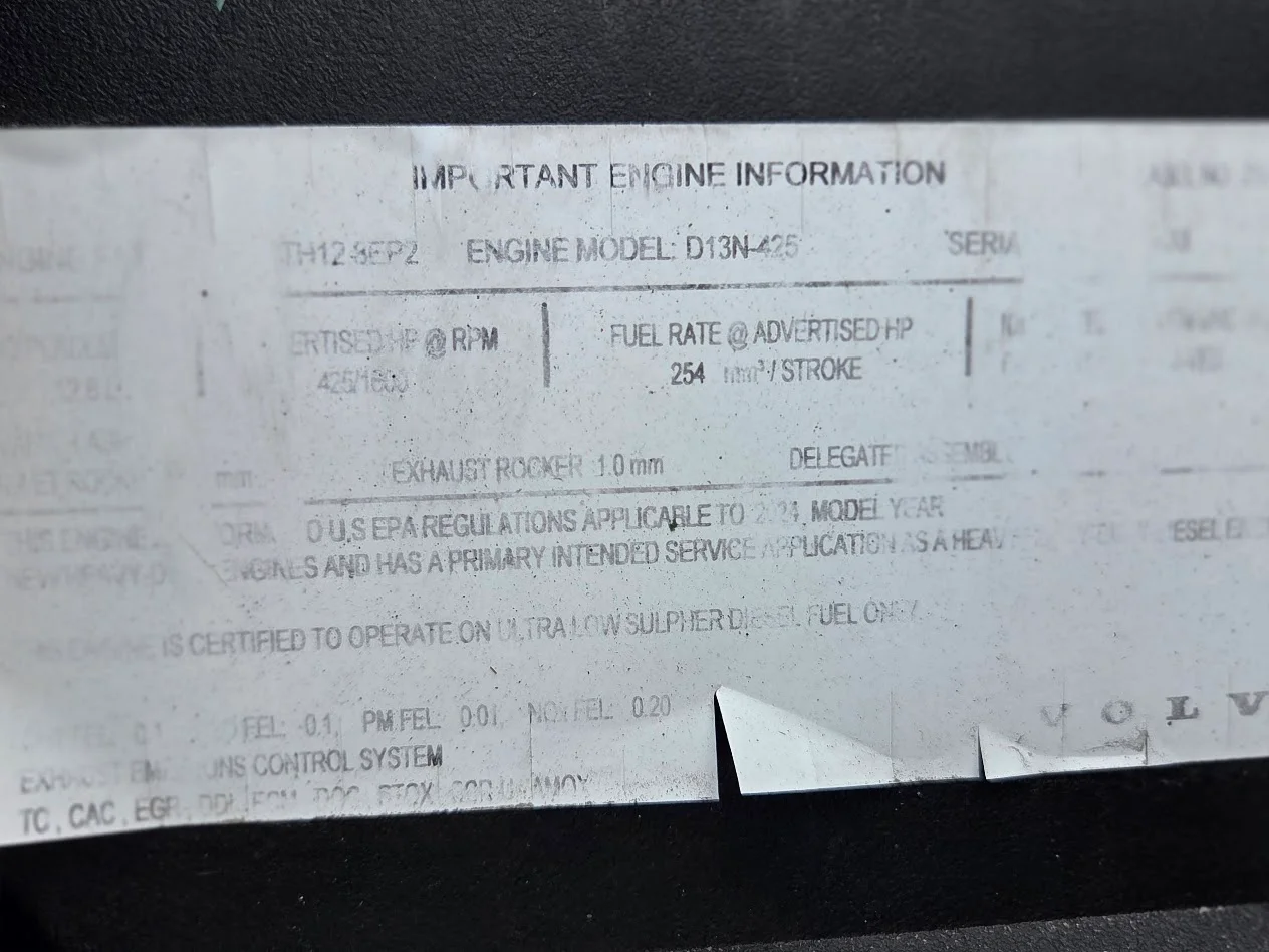 2025 Volvo VNL 760 in Tampa, FL — photo 22