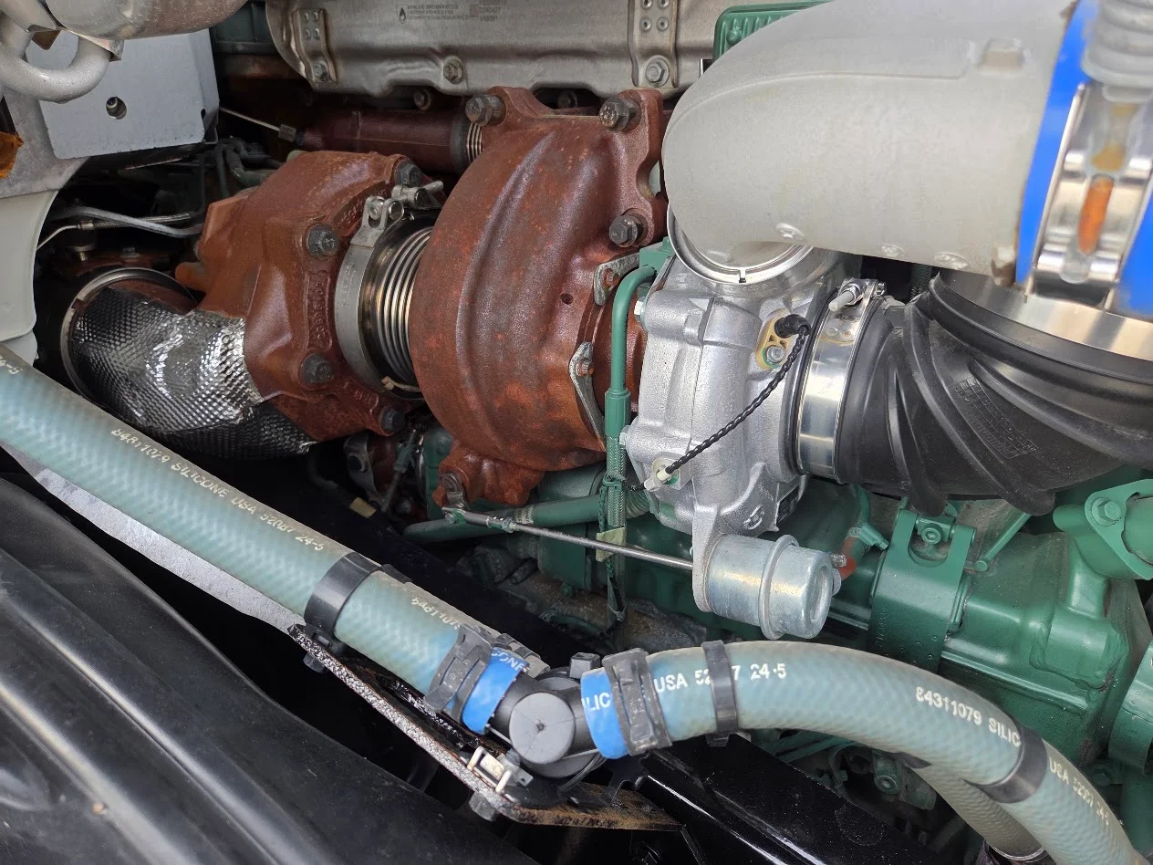 2025 Volvo VNL 760 in Tampa, FL — photo 17