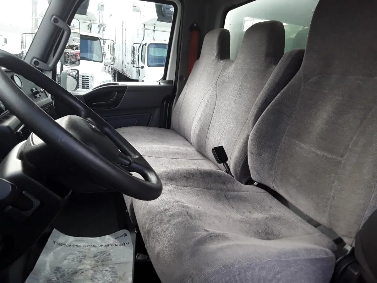 2019 International MV - image 11