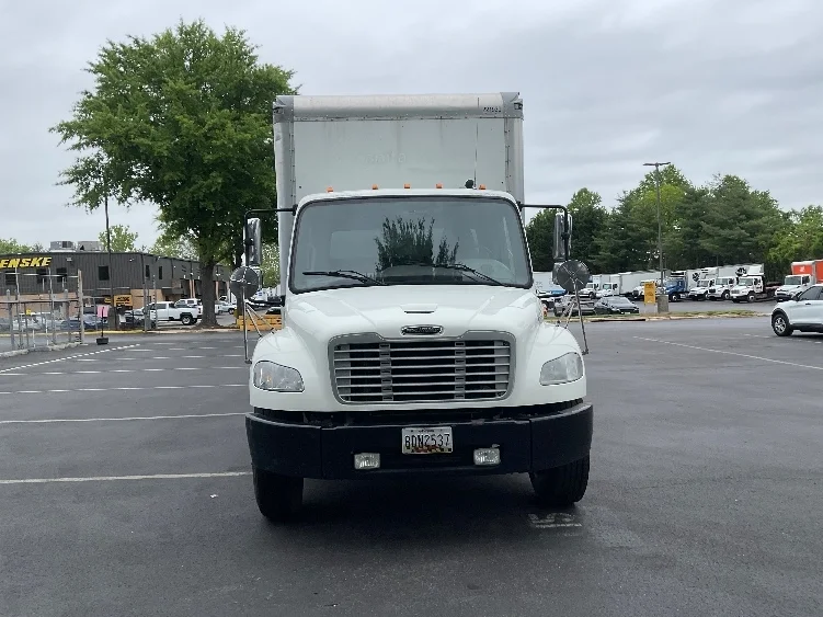 2019 Freightliner eM2 in Capitol Heights, MD — photo 2