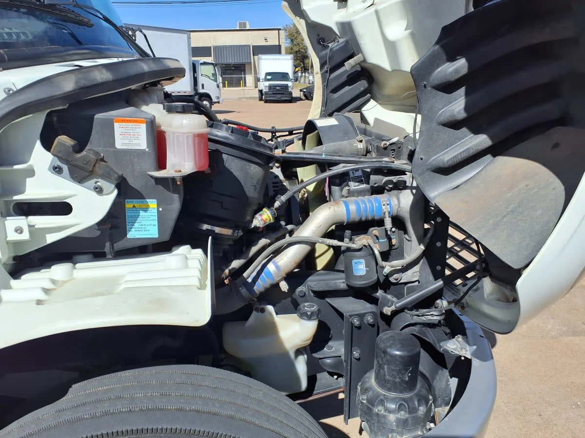 2018 Freightliner M2 106 in Dallas, TX — photo 10