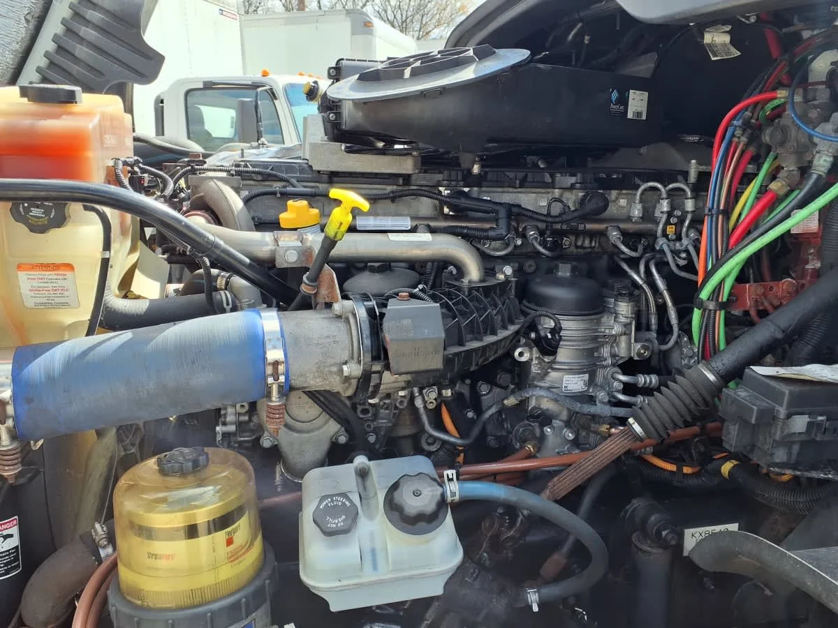 2019 Freightliner Cascadia in Warwick, RI — photo 8