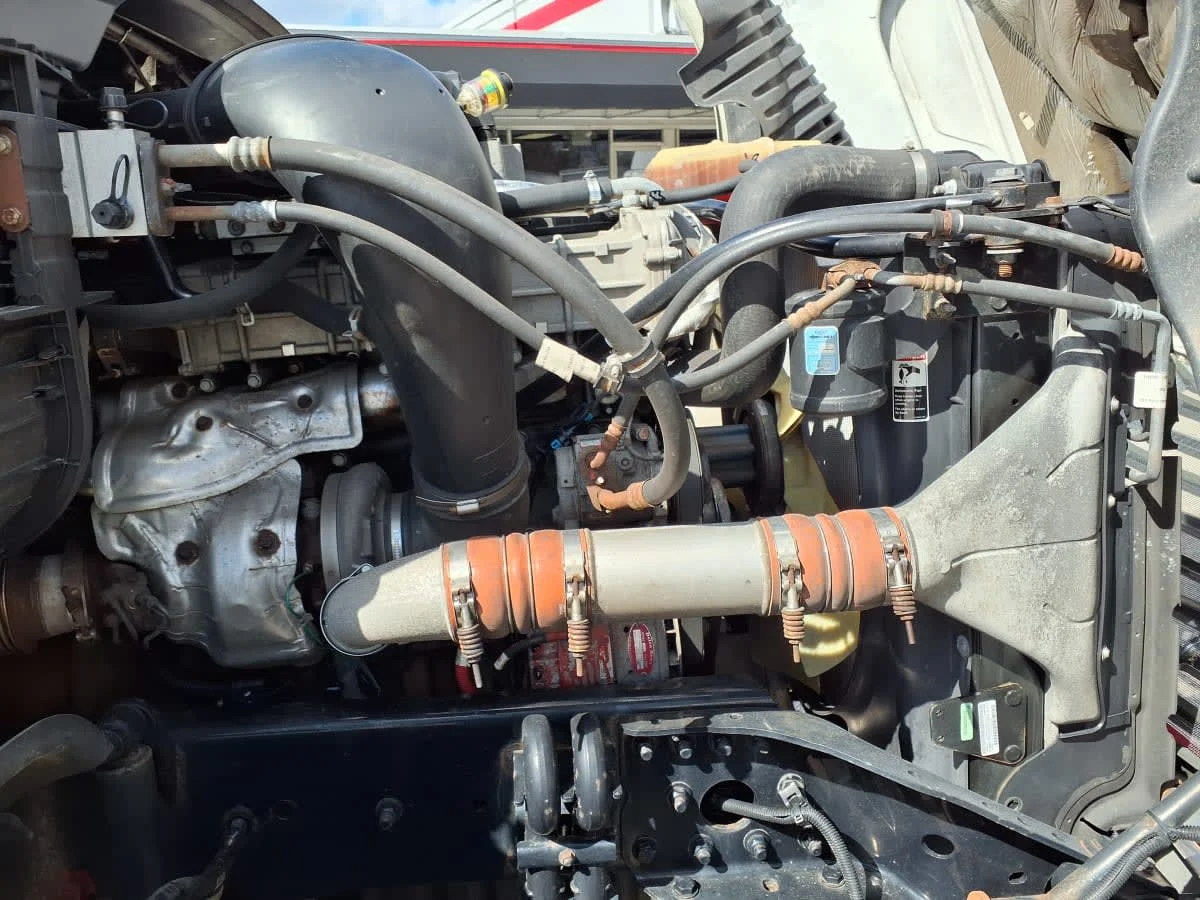 2019 Freightliner Cascadia in Warwick, RI — photo 9