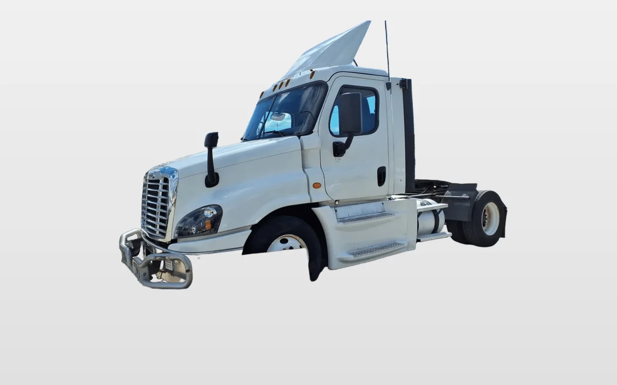 2019 Freightliner Cascadia - image 1