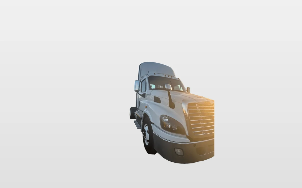 2017 Freightliner Cascadia - image 1