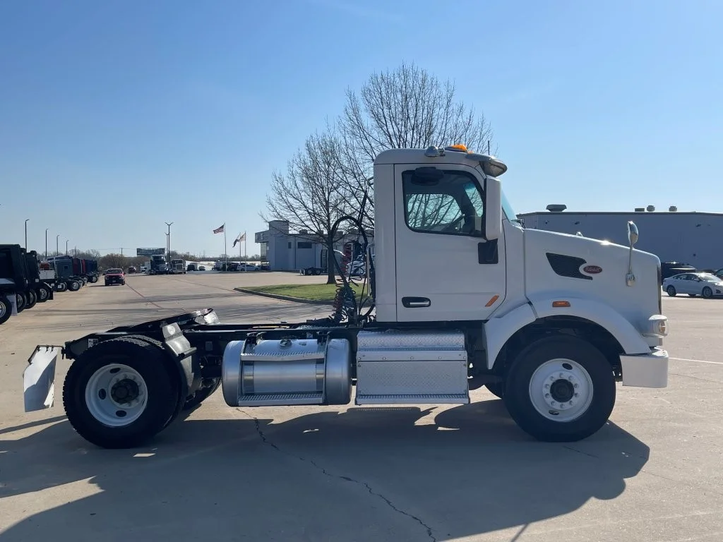 2019 Peterbilt 567 - image 6