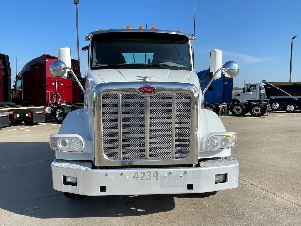 2019 Peterbilt 567 - image 8