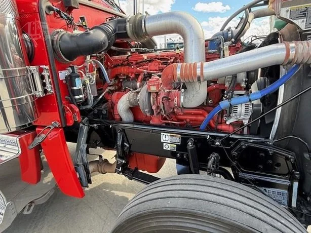 2023 Peterbilt 389 - image 9