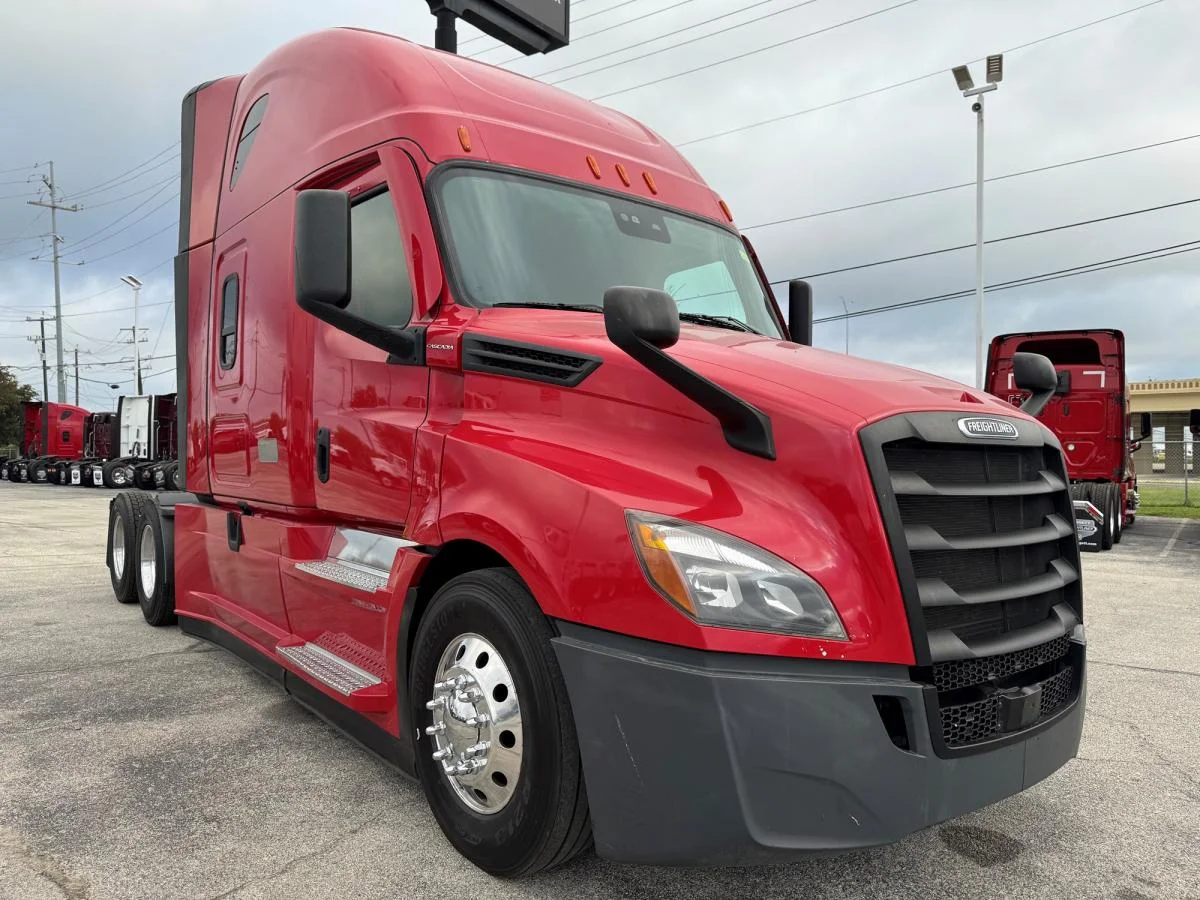 2022 Freightliner Cascadia