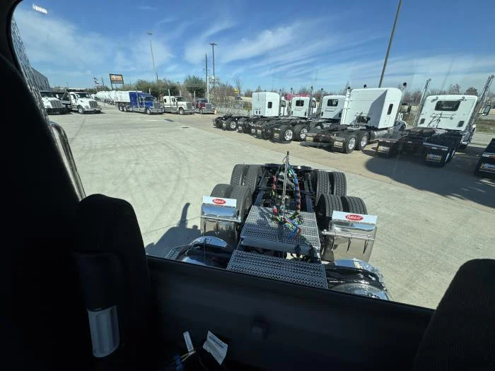 2026 Peterbilt 579 - image 17