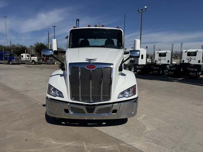 2026 Peterbilt 579 in Houston, TX — photo 6