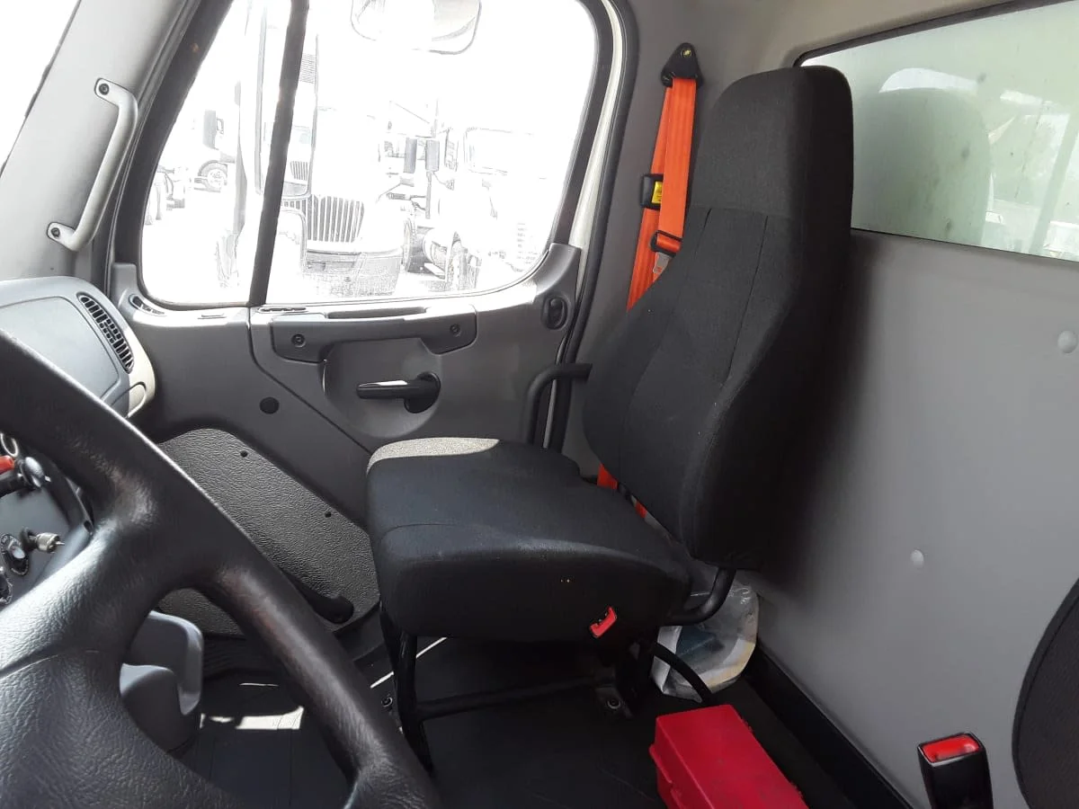 2019 Freightliner M2 106 in La Vergne, TN — photo 7