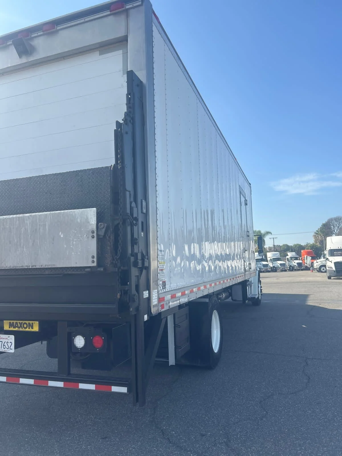 2020 Freightliner M2 106 in Pomona, CA — photo 4