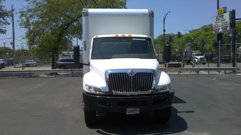 2019 International MV in Chicago (Melrose Park), IL — photo 2