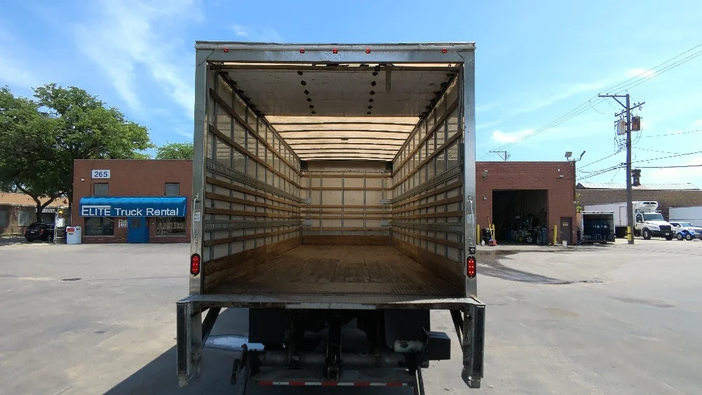 2019 International MV in Chicago (Melrose Park), IL — photo 8