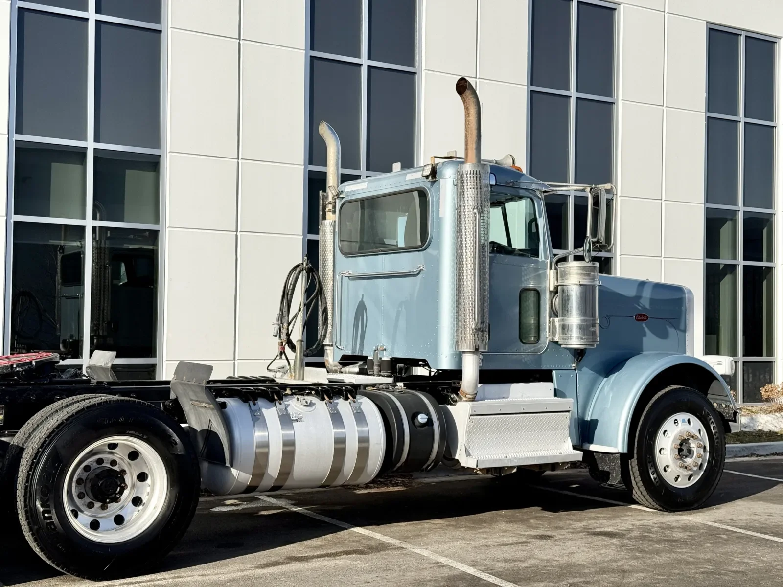 2018 Peterbilt 389 in New Lenox, IL — photo 7