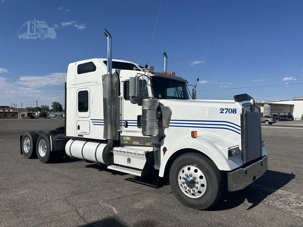 2007 Kenworth W900 in Riverton, WY — photo 6