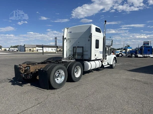 2007 Kenworth W900 in Riverton, WY — photo 4