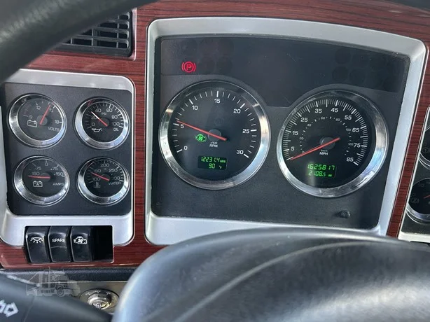 2007 Kenworth W900 in Riverton, WY — photo 12