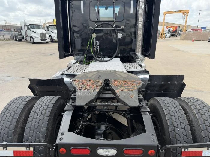 2021 Peterbilt 579 — photo 14