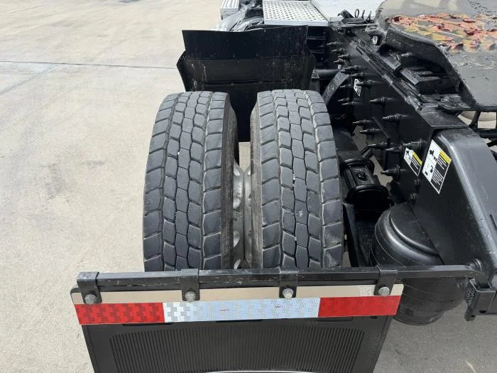 2021 Peterbilt 579 — photo 13