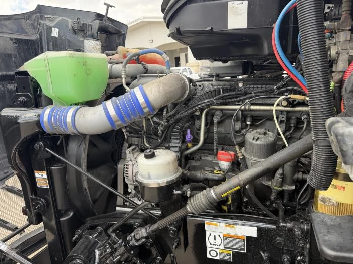 2021 Peterbilt 579 — photo 18