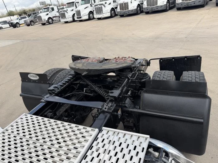 2021 Peterbilt 579 — photo 15
