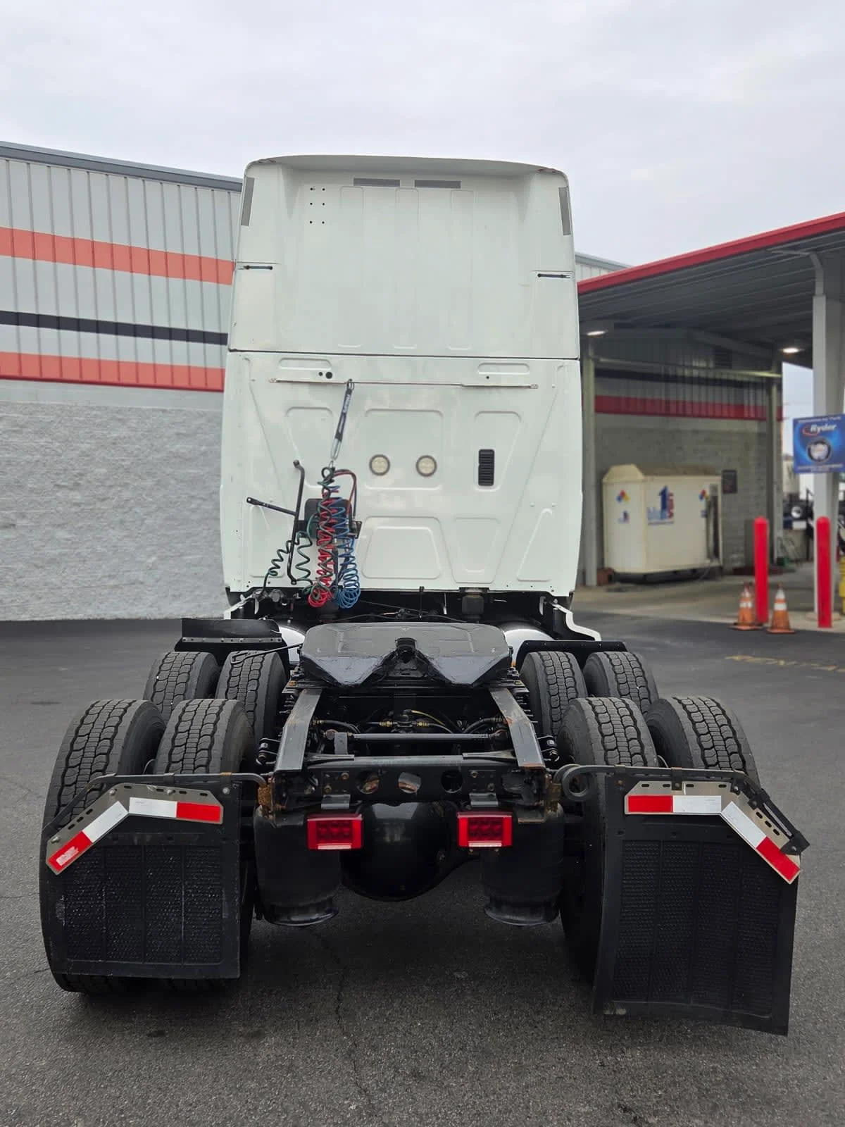 2019 International LT in Allentown, PA — photo 5