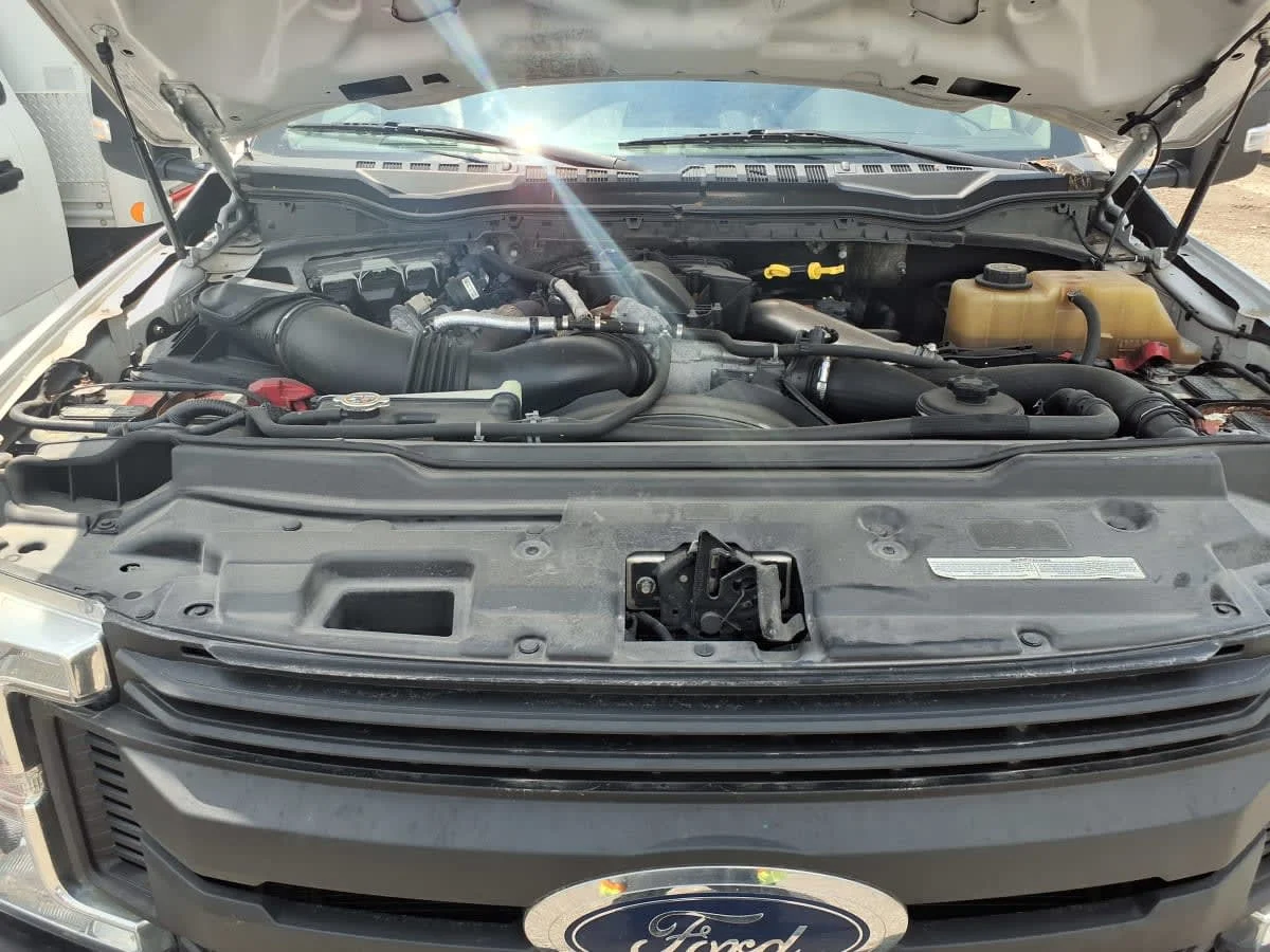 2019 Ford F-550 in Taylor, MI — photo 9