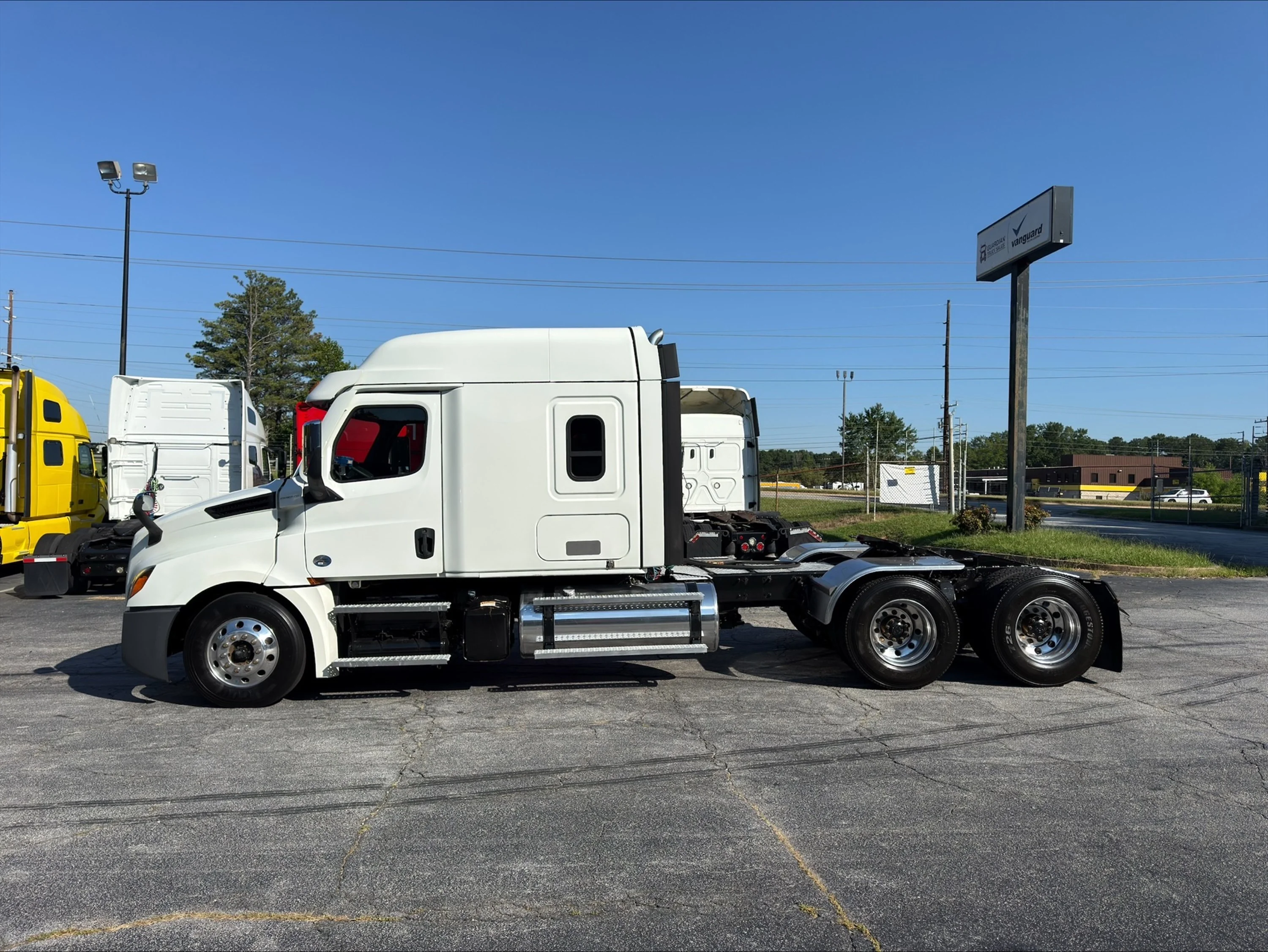 2020 Freightliner Cascadia in Guardian Atlanta — photo 8
