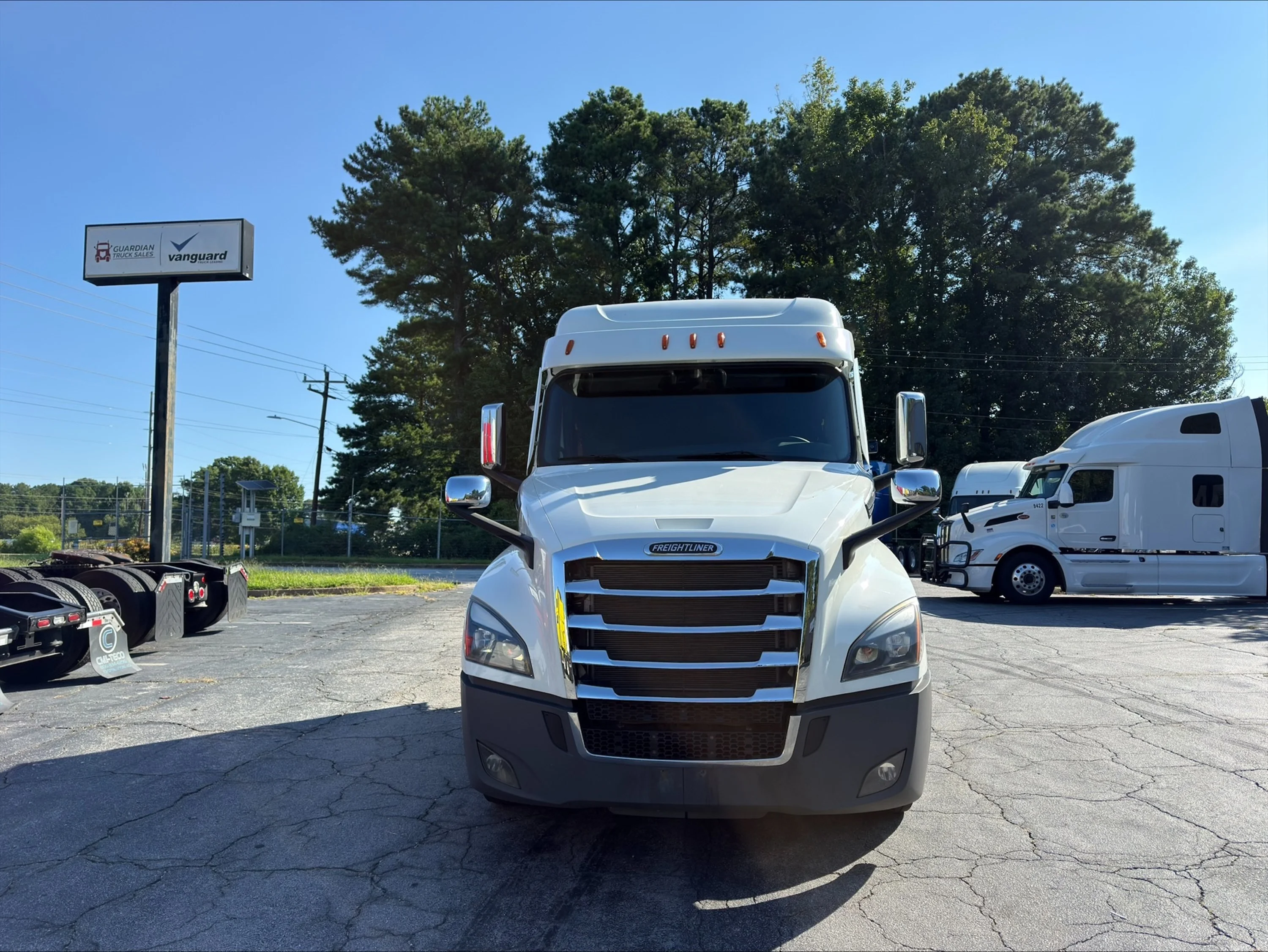 2020 Freightliner Cascadia in Guardian Atlanta — photo 2