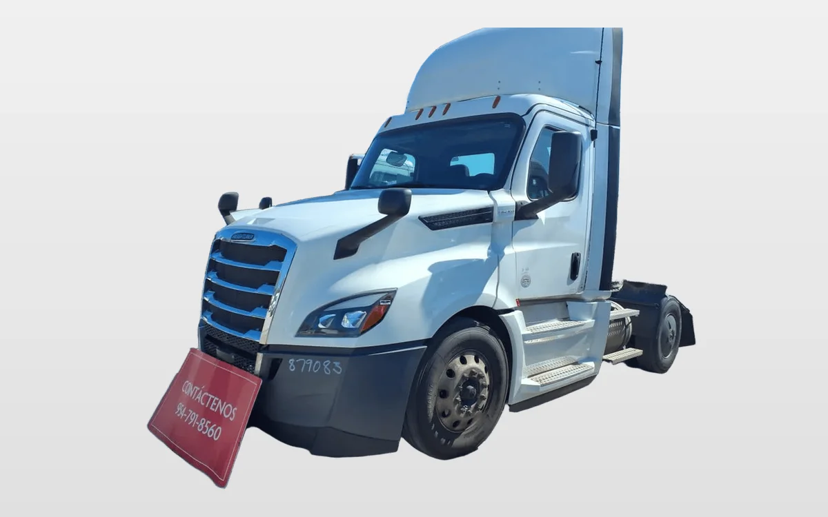 2020 Freightliner Cascadia - image 1