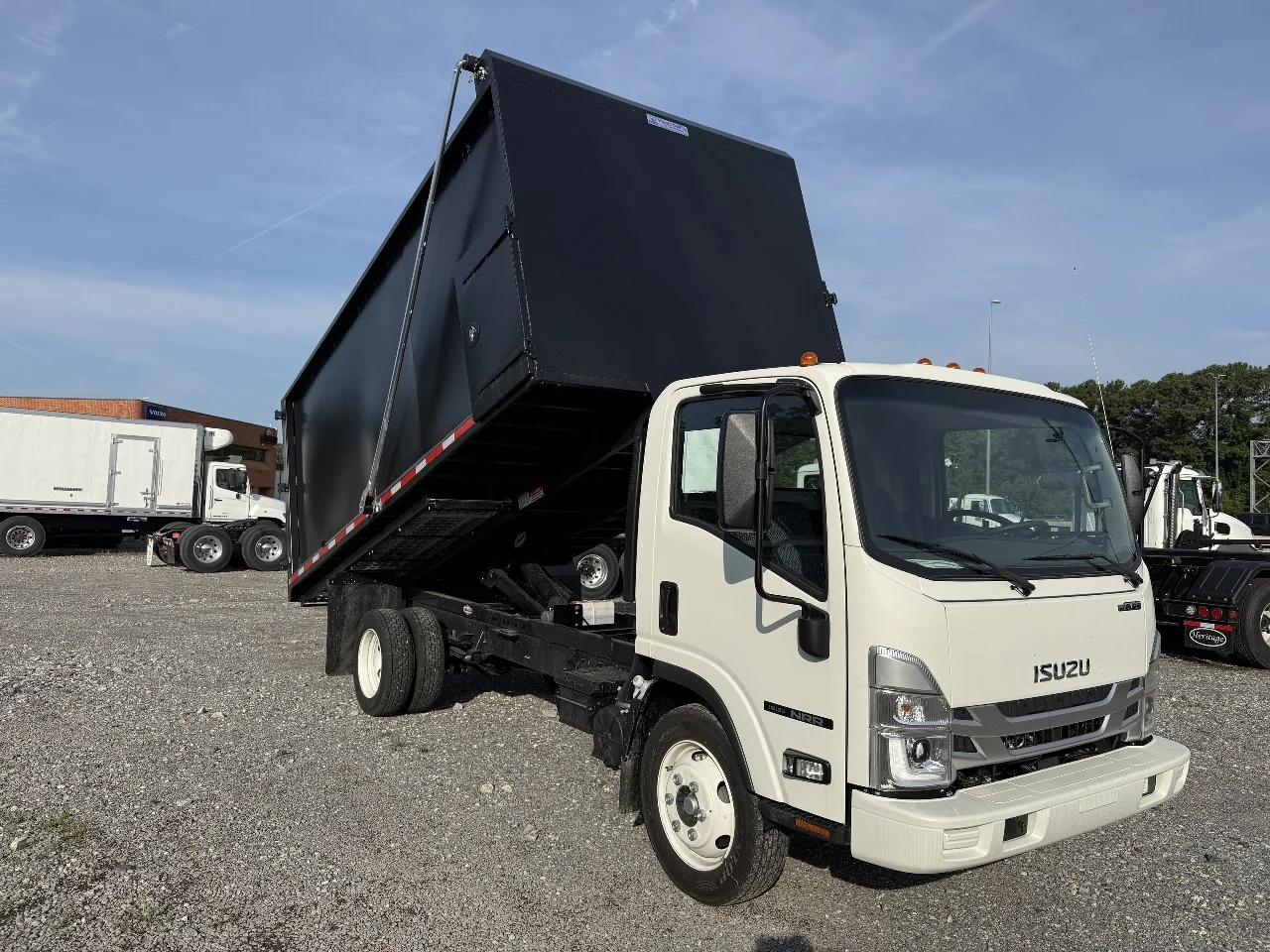 2026 Isuzu NRR in Norfolk, VA — photo 11