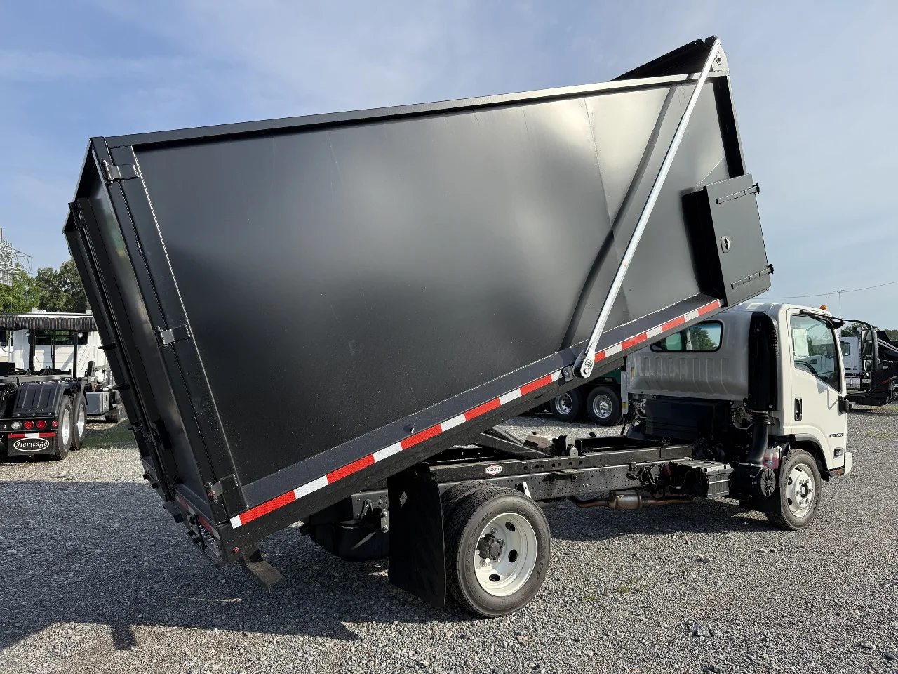 2026 Isuzu NRR in Norfolk, VA — photo 9