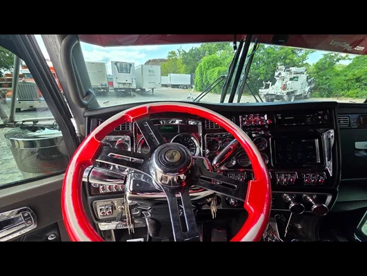 2022 Kenworth W900 in Nashville, TN — photo 14