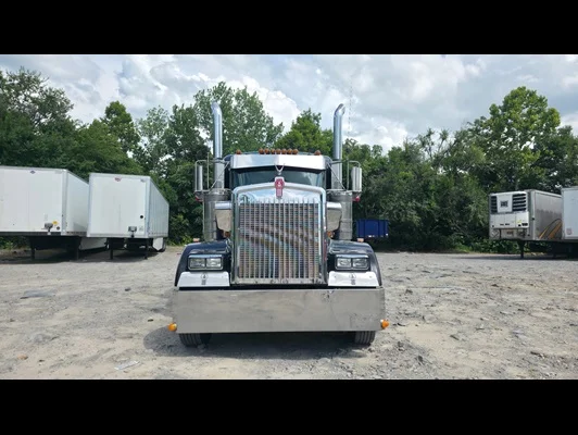 2022 Kenworth W900 in Nashville, TN — photo 6