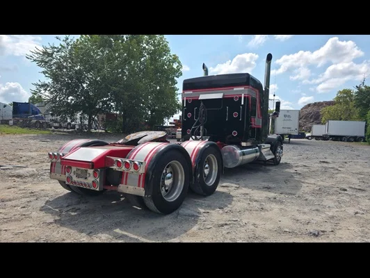 2022 Kenworth W900 in Nashville, TN — photo 8