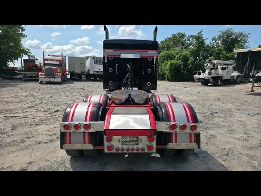 2022 Kenworth W900 in Nashville, TN — photo 5