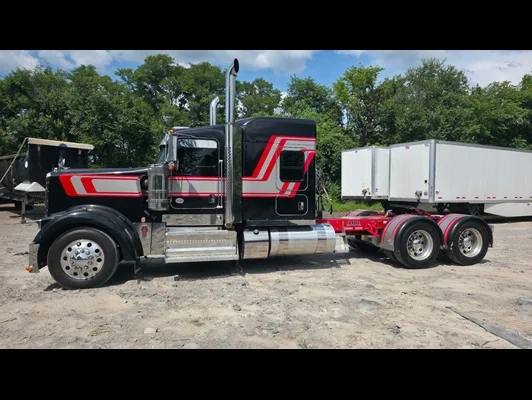 2022 Kenworth W900 in Nashville, TN — photo 11