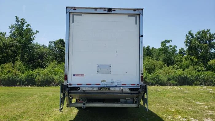 2020 Peterbilt 337 - image 7