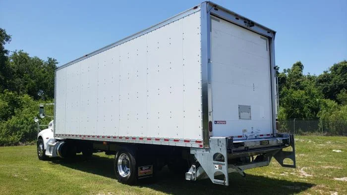 2020 Peterbilt 337 - image 8