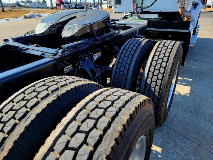 2021 Peterbilt 579 in Tulsa, OK — photo 17