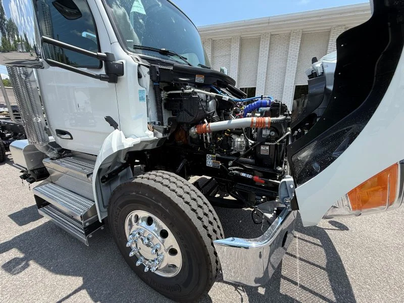 2026 Peterbilt 548 in Knoxville, TN — photo 9